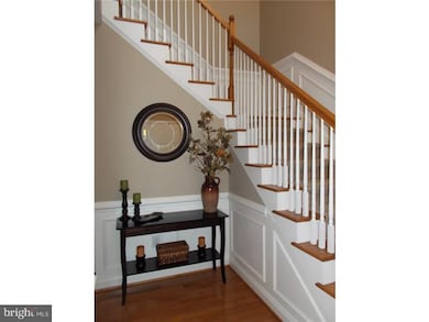 2305 Sienna Dr, Norristown, PA 19401 - photo 3