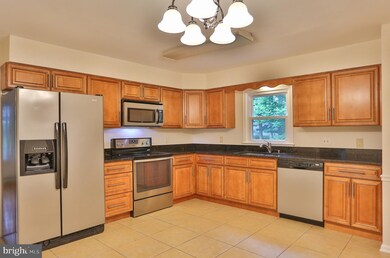15513 Laurel Ridge Rd, Dumfries, VA 22025 - photo 3