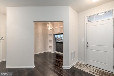 23305 Milltown Knoll Square unit 112, Ashburn, VA 20148 - photo 2