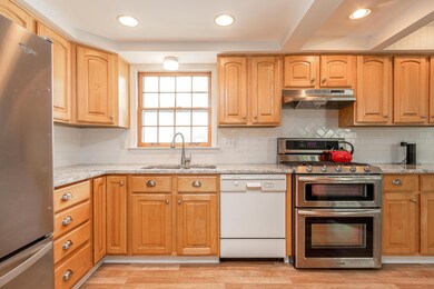 130 E Schreyer Place, Columbus, OH 43214 - photo 7