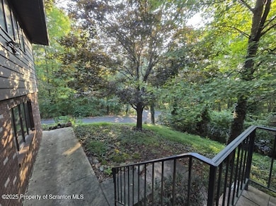 60 Elmhurst Blvd, Scranton, PA 18505 - photo 5