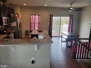 4949 Small Gains Way, Frederick, MD 21703 - photo 6