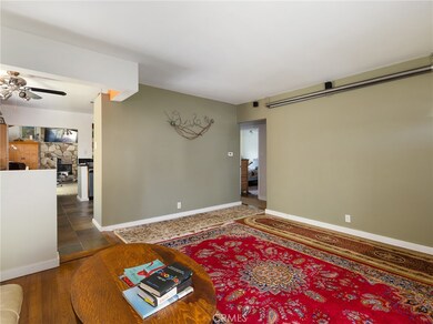 5526 W 118th Place, Inglewood, CA 90304 - photo 4