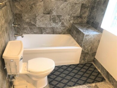 1410 Washington Ave, Des Moines, IA 50314 - photo 6