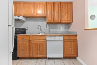 200 Governors Dr unit 29, Winthrop, MA 02152 - photo 4
