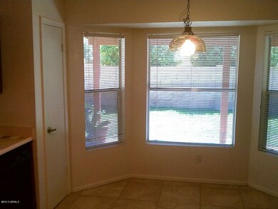 Kitchen bay window