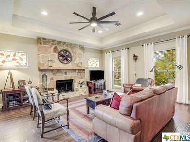 2242 Gruene Lake Dr, New Braunfels, TX 78130 - photo 3