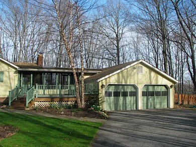 13029 Pine Hollow Rd, Trafford, PA 15085 - photo 4