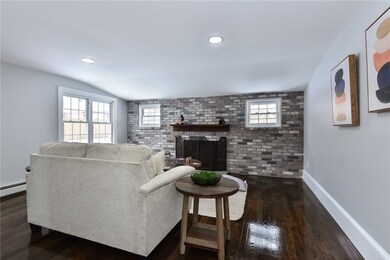188 Forbes St, Riverside, RI 02915 - photo 2