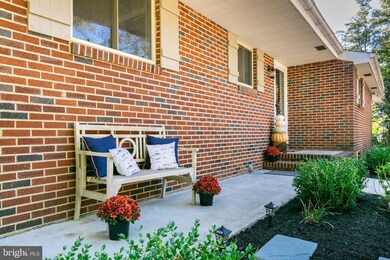 71 Oakwood Dr, Medford, NJ 08055 - photo 2