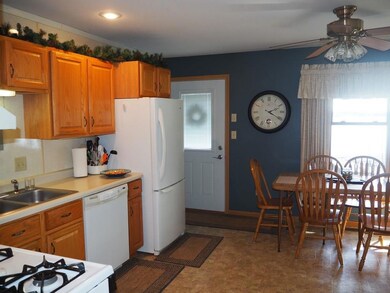 27697 Ettinger Rd unit 2B, Webster, WI 54893 - photo 6