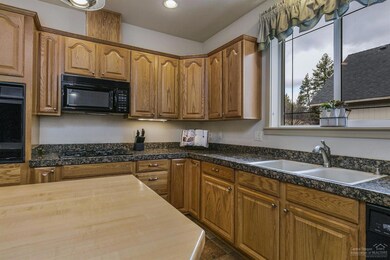 61130 Tapadera St, Bend, OR 97702 - photo 7