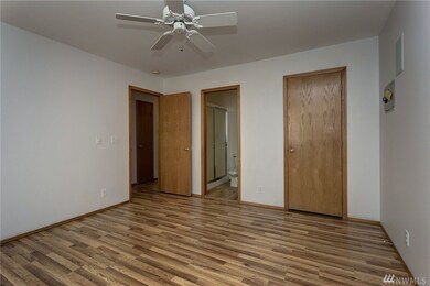 2118 Cherry St, Lynden, WA 98264 - photo 4