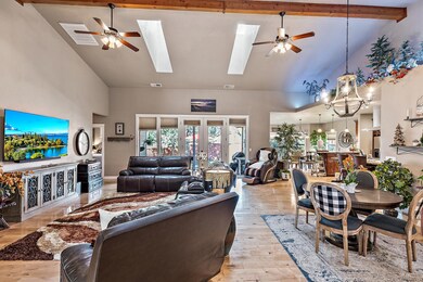 Open Floor Plan!