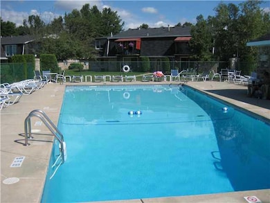 Swimming Pool/Hot Tub/Sauna
