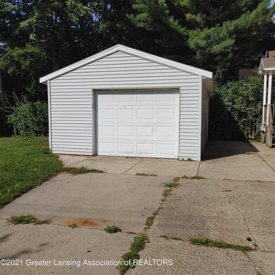 301 Moores River Dr, Lansing, MI 48910 - photo 4