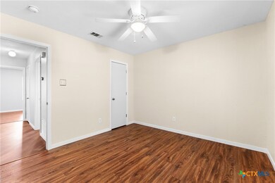 3 room
