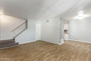 1014 E Diamond Dr, Tempe, AZ 85283 - photo 5