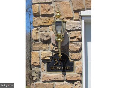 377 Brittany Ct, Souderton, PA 18964 - photo 2