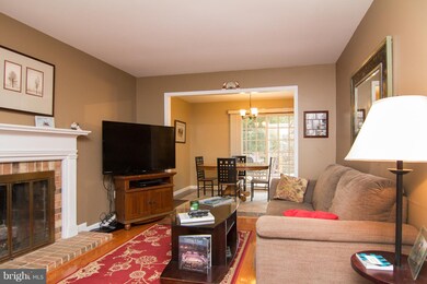 636 Tanglewood Dr, Sykesville, MD 21784 - photo 6