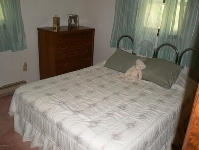 120 Laurel Ln, Effort, PA 18330 - photo 5