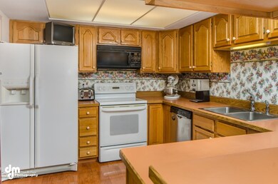 1837 Parkside Dr Anchorage AK-large-007-
