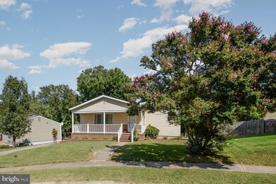 204 Cheddington Rd, Linthicum Heights, MD 21090 - photo 3