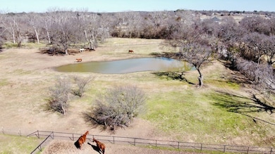 711 801c, Cleburne, TX 76031 - photo 2