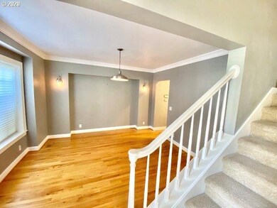 3872 Meadow View Dr, Eugene, OR 97408 - photo 2