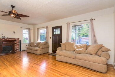 12th St SW 607 (6 of 24)