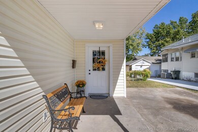 1227 E Fairview Ave, Sapulpa, OK 74066 - photo 3