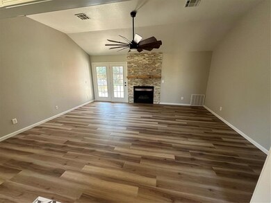 1021 Aspen Dr, Shawnee, OK 74804 - photo 7