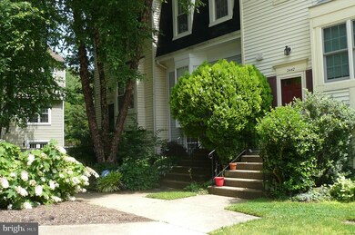 2442 Ridgehampton Ct, Reston, VA 20191 - photo 3