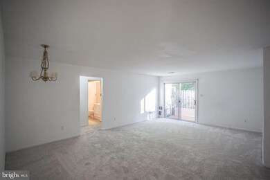 5927 First Landing Way unit 186, Burke, VA 22015 - photo 2