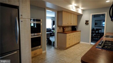 25 Country Club Blvd, Little Egg Harbor Township, NJ 08087 - photo 5