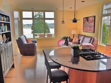 3728 E Mercer Way, Mercer Island, WA 98040 - photo 6