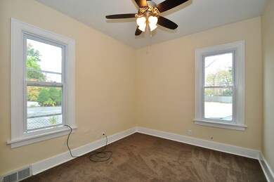 525 W Clayton St unit 1, Waukegan, IL 60085 - photo 7