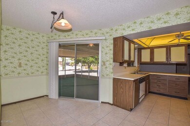 Breakfast Room