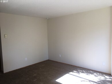 163 SW 3rd Ave, Canby, OR 97013 - photo 5