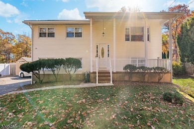 305 W Point Ave, Somerset, NJ 08873 - photo 4