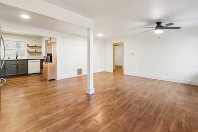 506 Eells Ave, Dixon, IL 61021 - photo 5