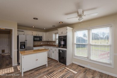 726 Wava Dr, Mount Washington, KY 40047 - photo 5