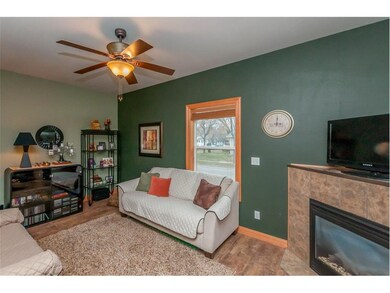 1001 H Ave NW, Cedar Rapids, IA 52405 - photo 4