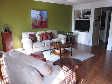 36 Madison Ct, Tinton Falls, NJ 07712 - photo 5