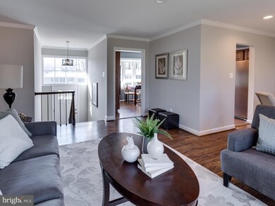 905 Lauren Ln SE, Vienna, VA 22180 - photo 5