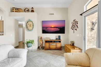 10102 E Obispo Ave-5