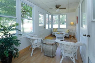726 Kalamazoo St-103