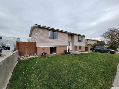 1320 Kodac St, Winnemucca, NV 89445 - photo 2