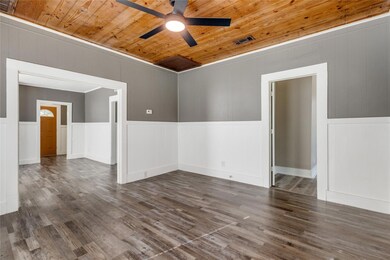 218 W Heron St, Denison, TX 75020 - photo 4