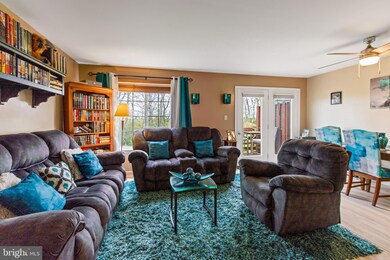 4005 Bradford Cir, Mount Joy, PA 17552 - photo 6